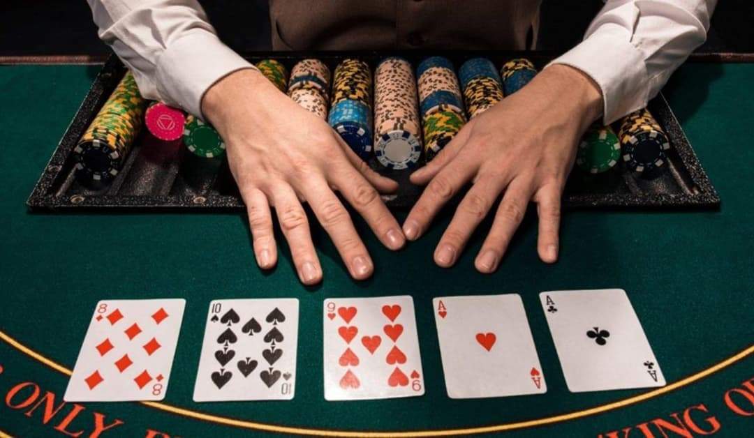Giữ thái độ bình tĩnh khi chơi Poker